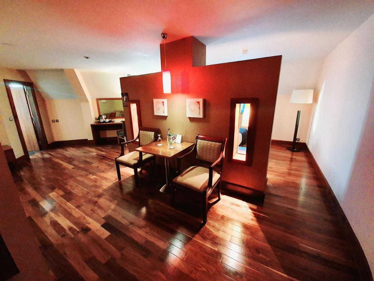 Westgrove Hotel Клейн Екстер'єр фото